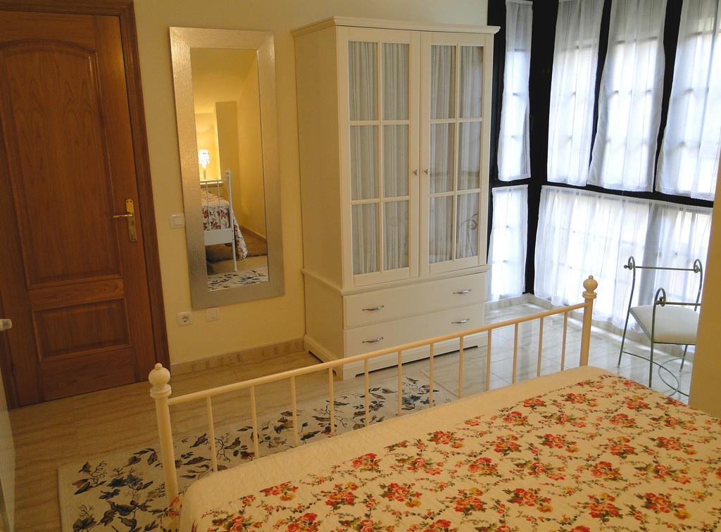 Apartamentos El Pinedo Noja Room photo
